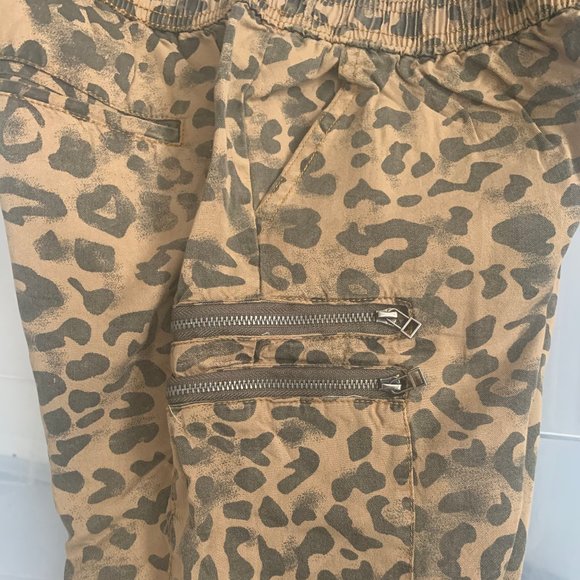 Vintage Havana Distressed Leopard Cargo Pants - Picture 6 of 7